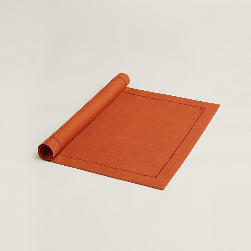 Interligne placemat - Red | Hermès Finland